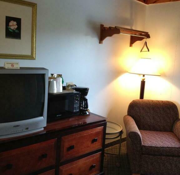 Стандартный Номер Кровать Кинг, Ridge Top Motel   Bryson City