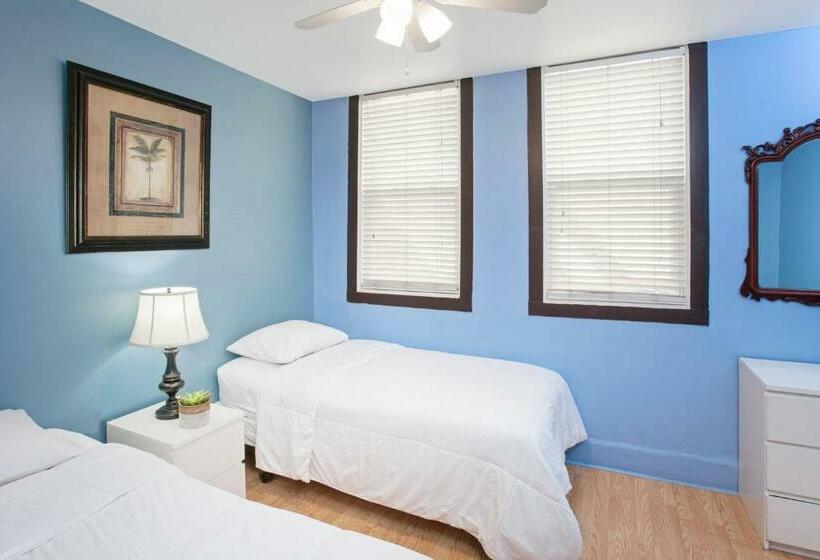 Standard Værelse Delt Badeværelse, Chicago Parthenon Hostel