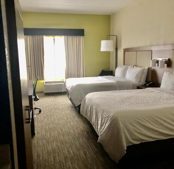 جناح لذوى الاحتياجات الخاصة, Holiday Inn Express & Suites Cedar Falls   Waterloo, An Ihg