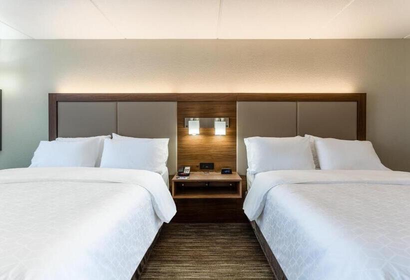 스탠다드 룸, Holiday Inn Express & Suites Cedar Falls   Waterloo, An Ihg