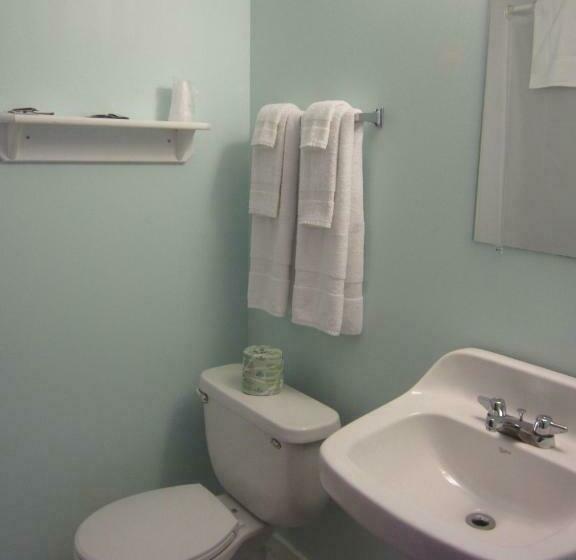 Номер Стандарт 2 Двуспальные Кровати, Northeaster Motel