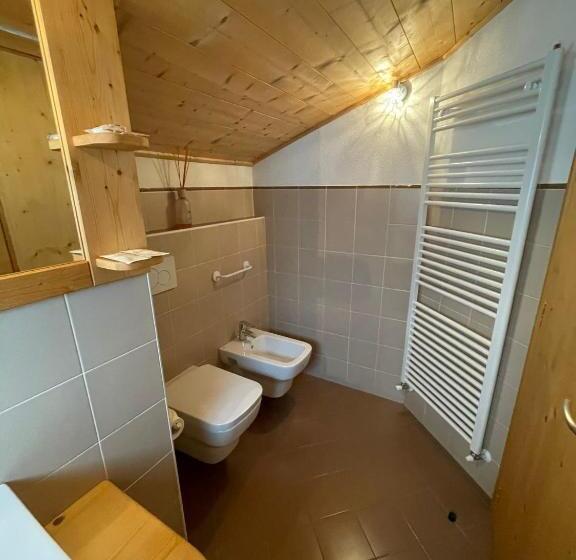 스탠다드 룸 산 전망, Ambassador Rooms In Bormio, Solo Camera Senza Colazione