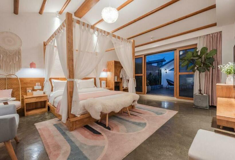 اتاق لوکس, Shang Shan Ruo Shui 大理上山若水客栈