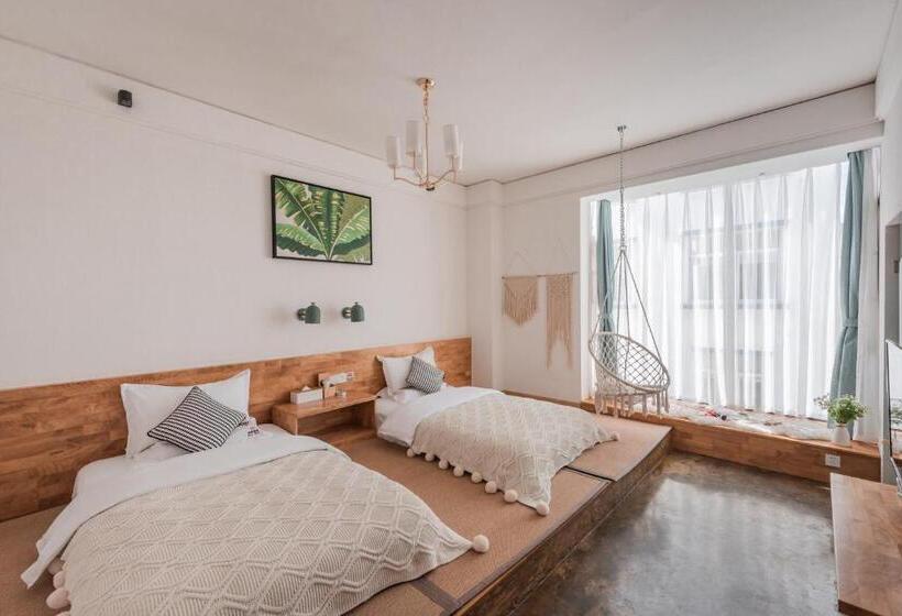 اتاق لوکس, Shang Shan Ruo Shui 大理上山若水客栈