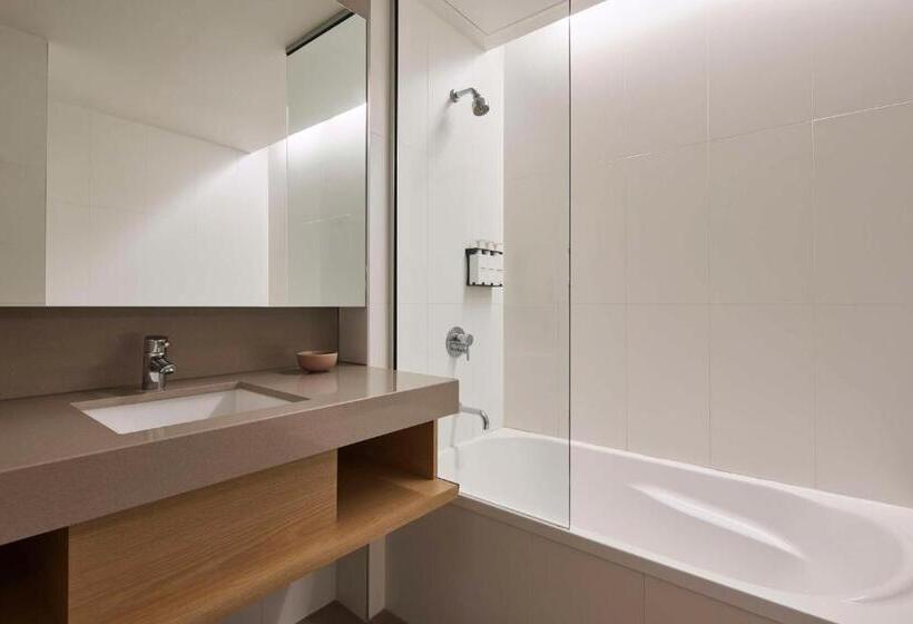 Люкс Повышенной Комфортности, Atura Dandenong