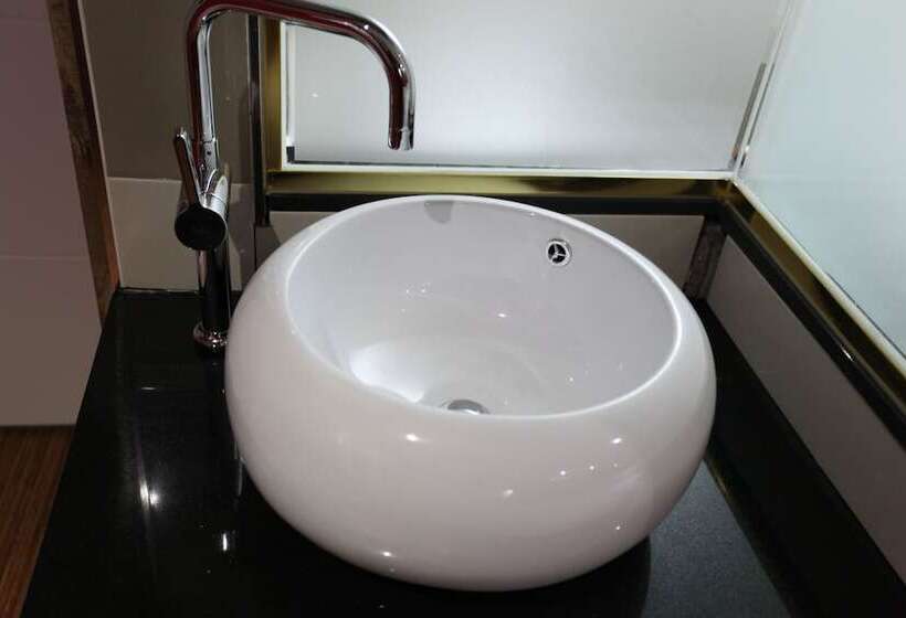 חדר סטנדרט, Jjak Motel Daejeon