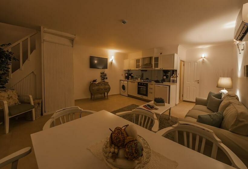 سوییت با چشم‌انداز دریا, 8 Oda Boutique Homes