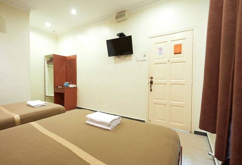 Семейный Номер, Gurney Inn