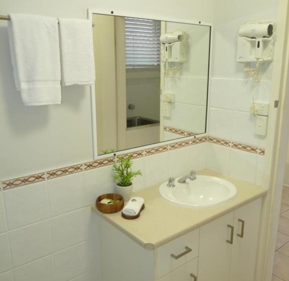 Студия Стандарт, Sunseeker Motel