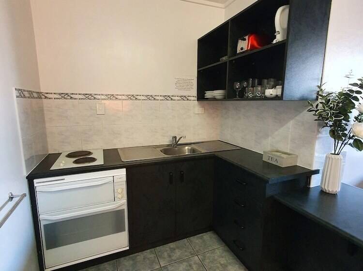 Апартаменты 1 Спальня, Sunseeker Motel