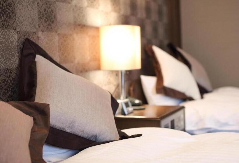 Номер Стандарт Трехместный, Areaone Kochi