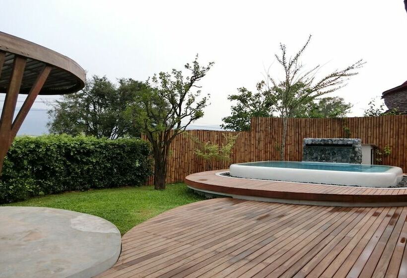 Вилла с 1 спальней и бассейном, Boribot Pool Resort