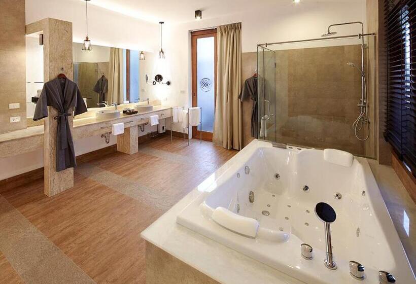 Президентский Люкс, Boribot Pool Resort