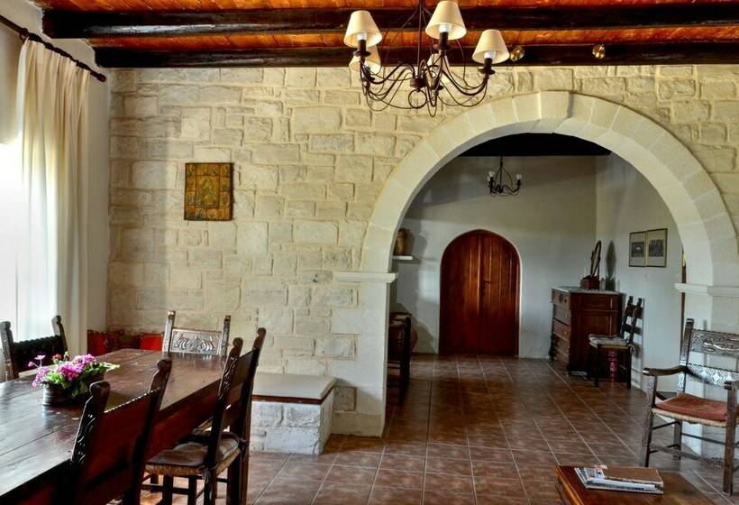 Дом 2 Спальни, Anna Malai Traditional Cretan Villa