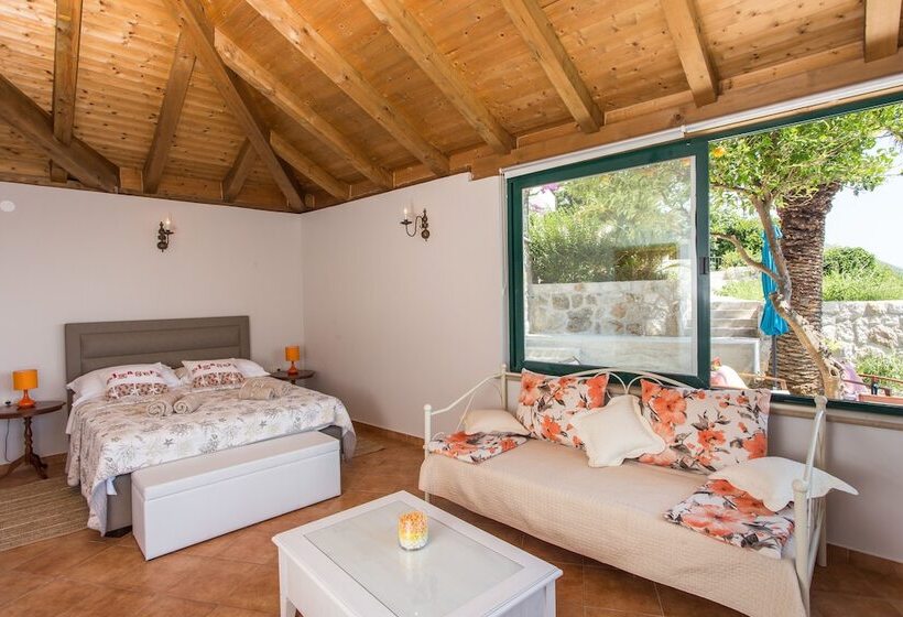 Апартаменты 1 Спальня с Террасой Вид на Море, Apartments Villa Mirjana