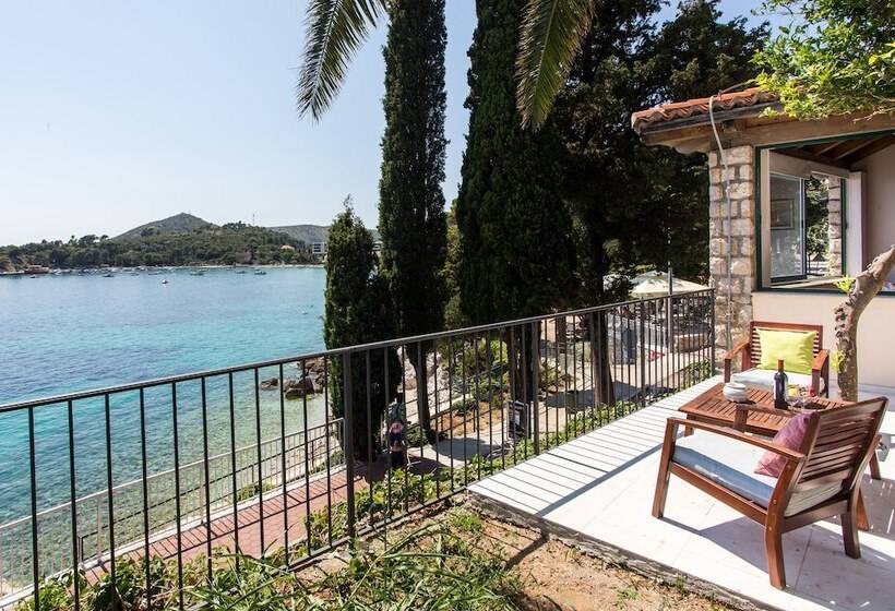 Апартаменты 1 Спальня с Террасой Вид на Море, Apartments Villa Mirjana