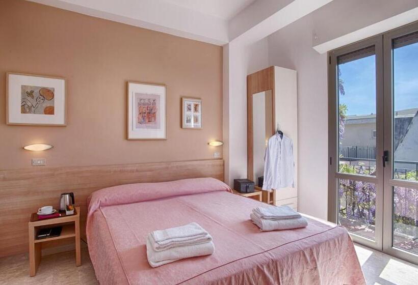스탠다드 발코니 룸, Albergo Villa Lucia