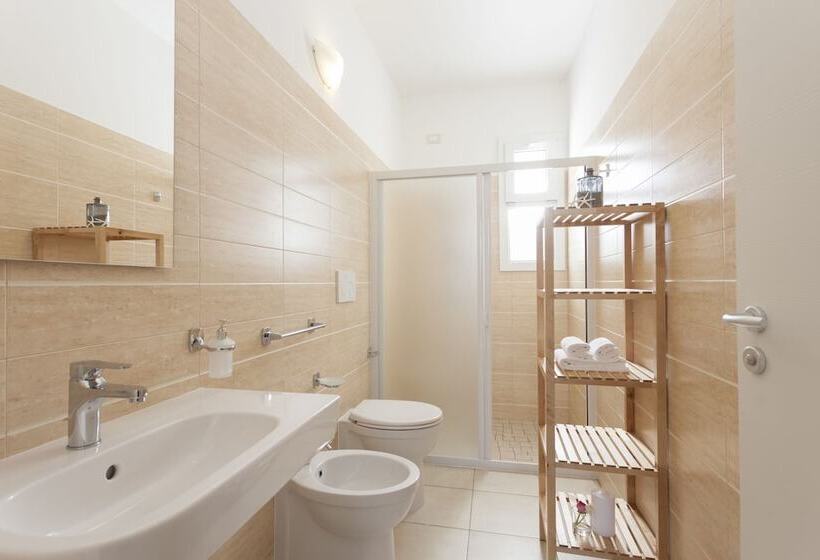 اتاق استاندارد با چشم‌انداز دریا, Spiaggiabella Resort