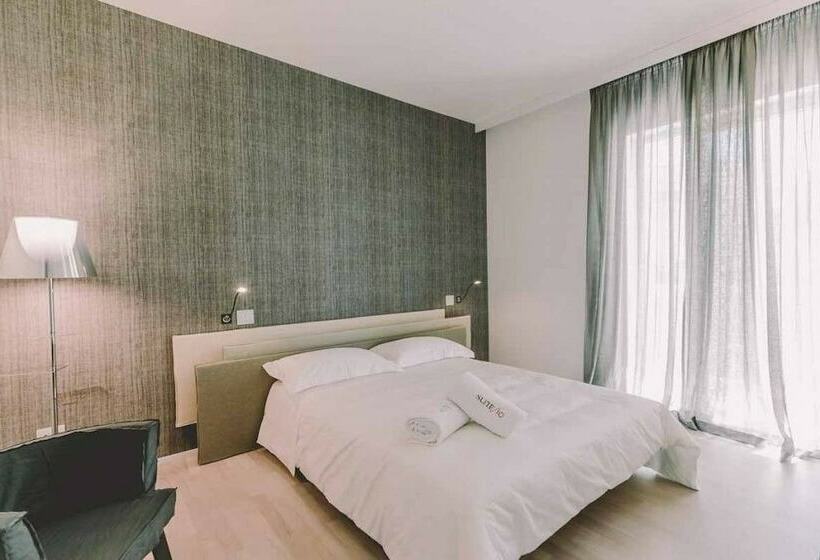 발코니가 있는 스위트, Suite 10 Home Design & Spa