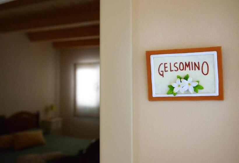 غرفة أساسية, Tenuta Monaci La Murra