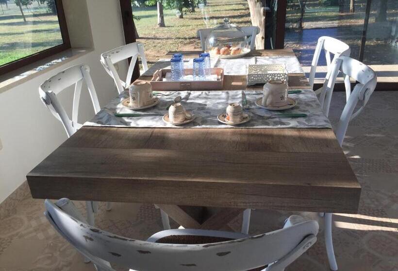 غرفة أساسية, Tenuta Monaci La Murra