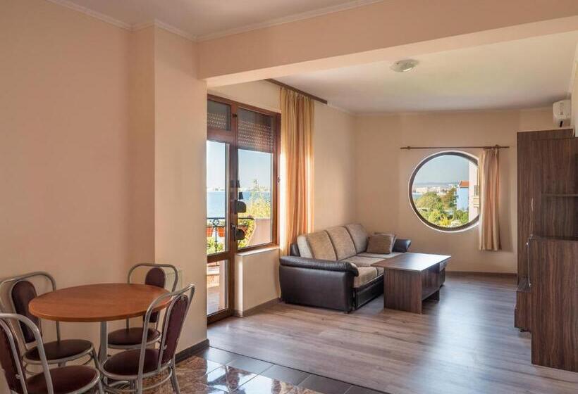 1ベッドルームアパートメント, Fantasy Beach