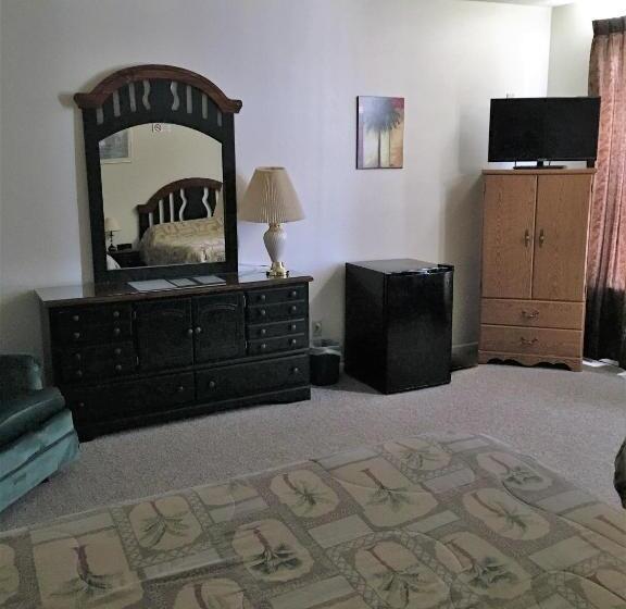 Номер Стандарт, Hunters Lodge Motel