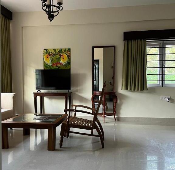 带大床的高级房间, Scot Inn Hotel And Resorts