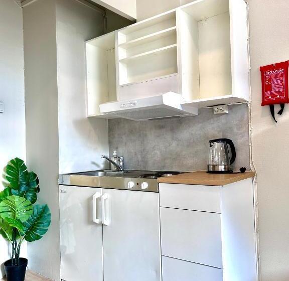 اتاق ساده سه‌ نفره, Budgetel  Kong Oscarsgate 22