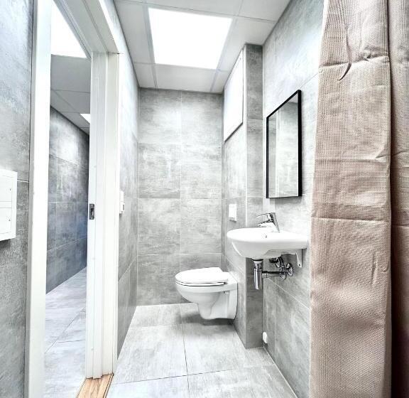 اتاق خانوادگی, Budgetel  Kong Oscarsgate 22