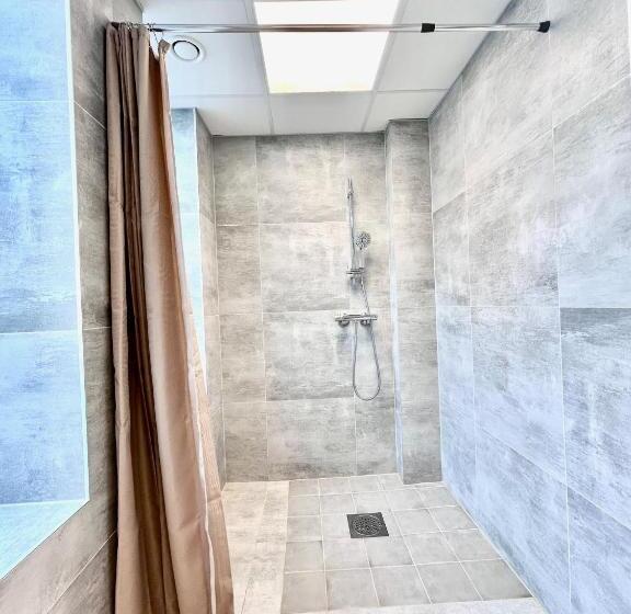 اتاق استاندارد چهار تخته, Budgetel  Kong Oscarsgate 22
