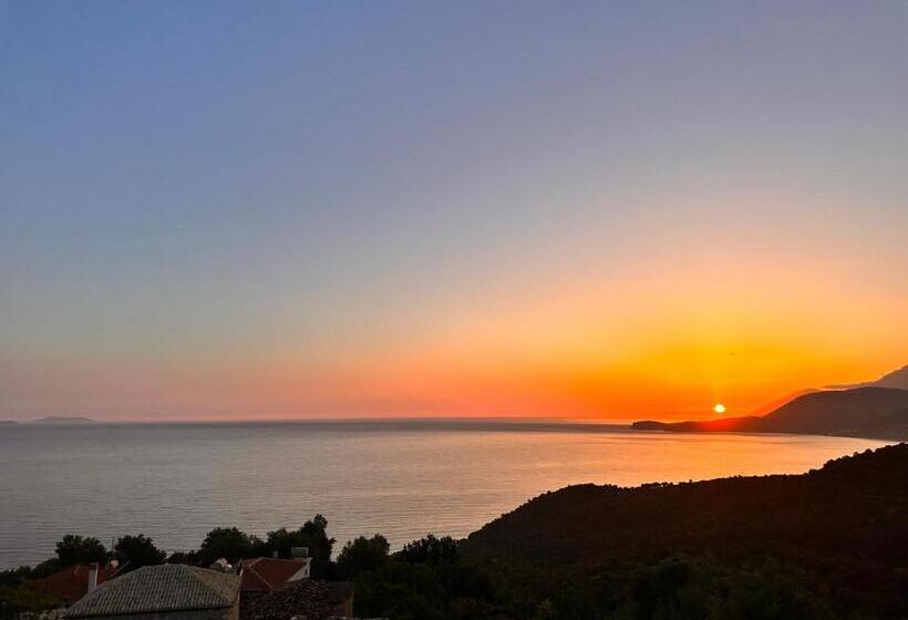 اتاق استاندارد با بالکن, Vila Mema