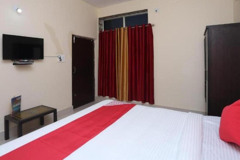 Номер Стандарт, Goroomgo Hotel Moonlight Bhubaneswar   Premium Quality Of Service Awarded