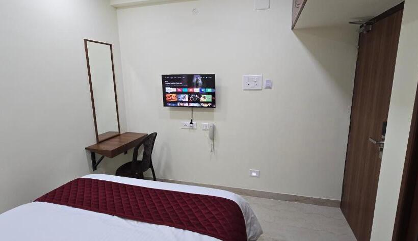 اتاق لوکس با تخت بزرگ, Nj Residency