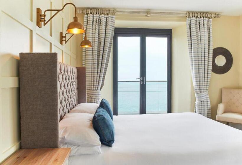Номер Deluxe Вид на Море с Балконом, Outlaw S Guest House