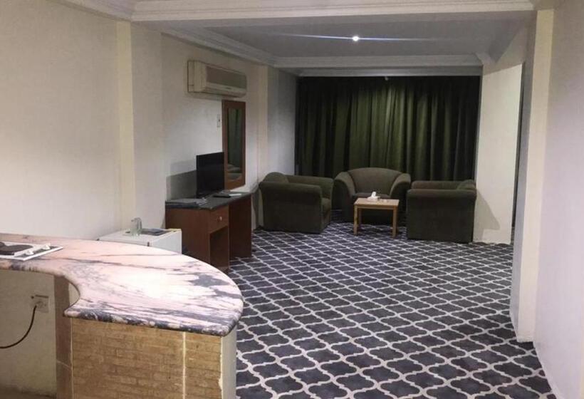 Семейное Студио, Al Aziziyah Hotel And Suites