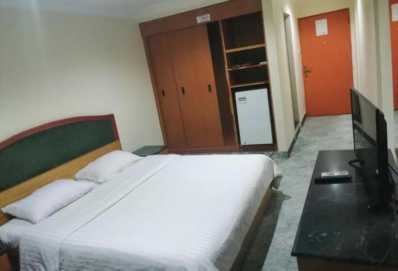Номер Стандарт Индивидуальный, Al Aziziyah Hotel And Suites
