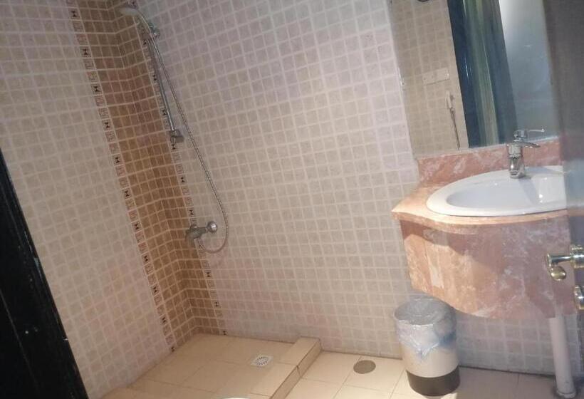 Люкс, Al Aziziyah Hotel And Suites