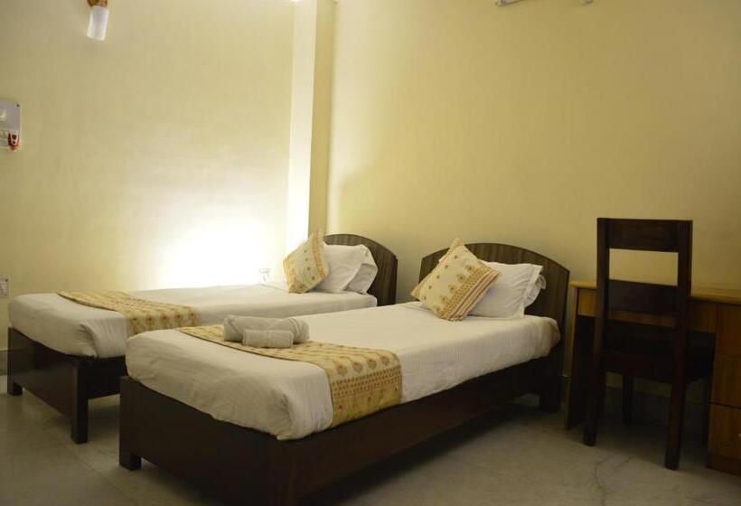 اتاق لوکس, River Breeze Home A Comfort Stay