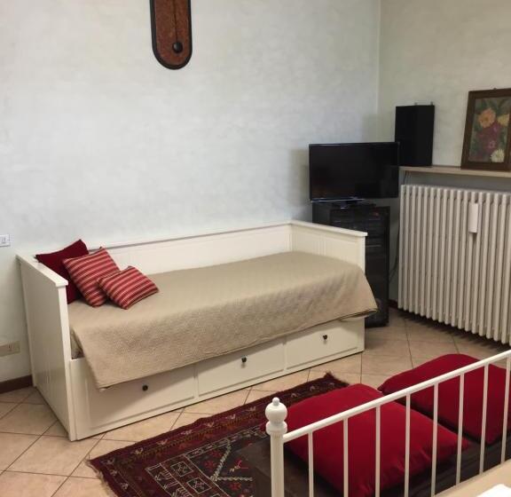 Четырехместный Номер Стандарт, Rooms Villa Bergamo Airport