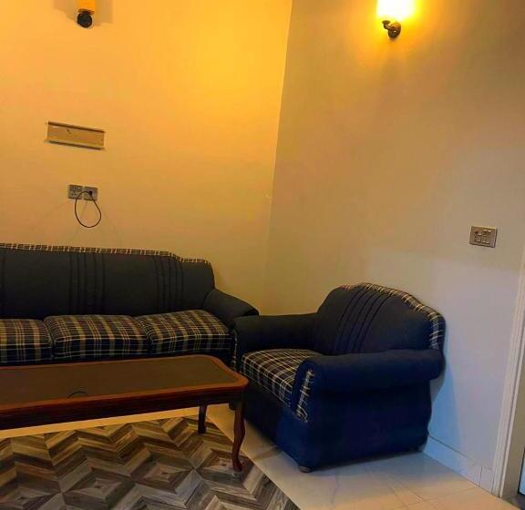 اتاق اکونومی, Karachi Gulshan Guest House