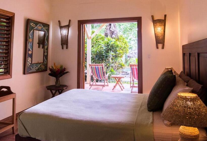 غرفة ديلوكس مطلّة علي البحر, Bluff Beach Retreat