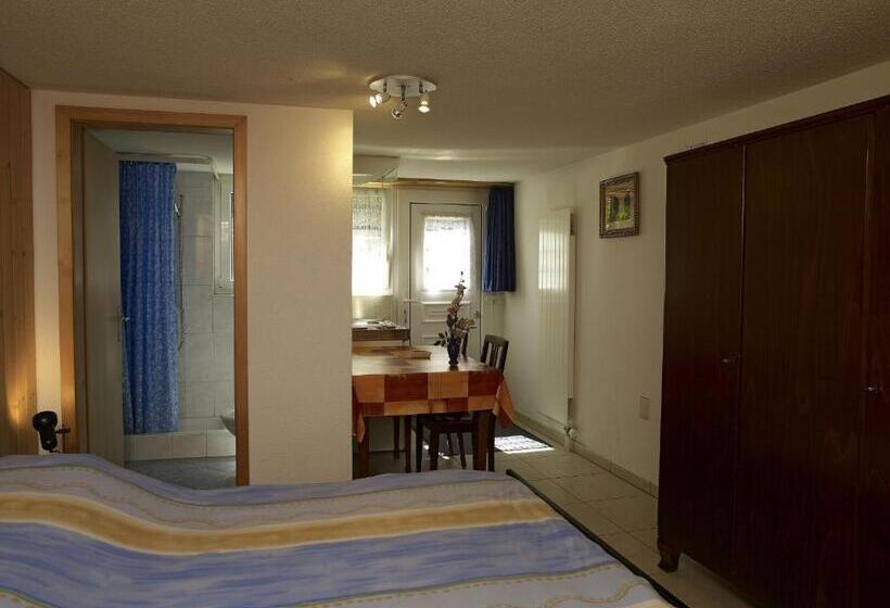 Номер Стандарт, Hôtel Gîte Rural à 3 Km De Delémont