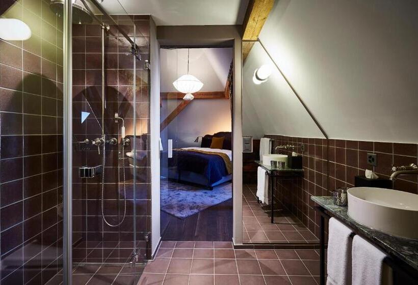 Полулюкс, Boutique Hotel Spedition A Member Of Design Hotels