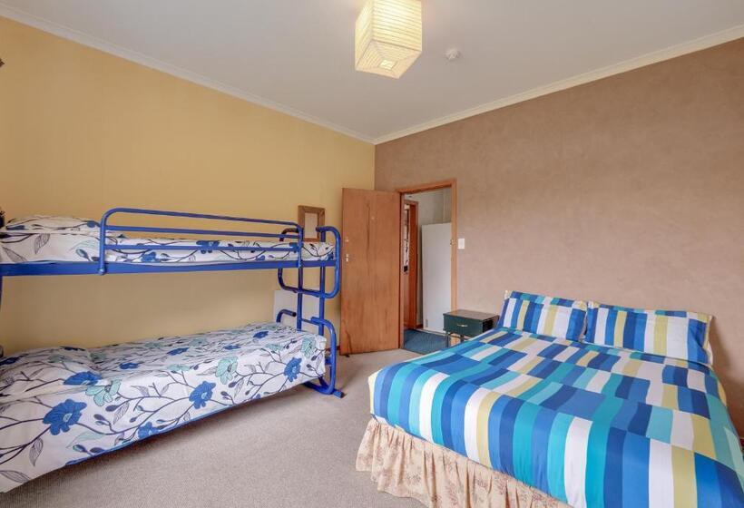 家庭海景房, Surat Bay Lodge By The Sea/backpackers Hostel