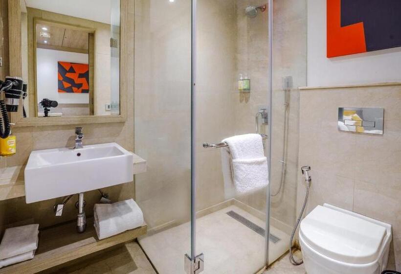 اتاق سوپریور با تخت بزرگ, Bloom Hotel   Karol Bagh