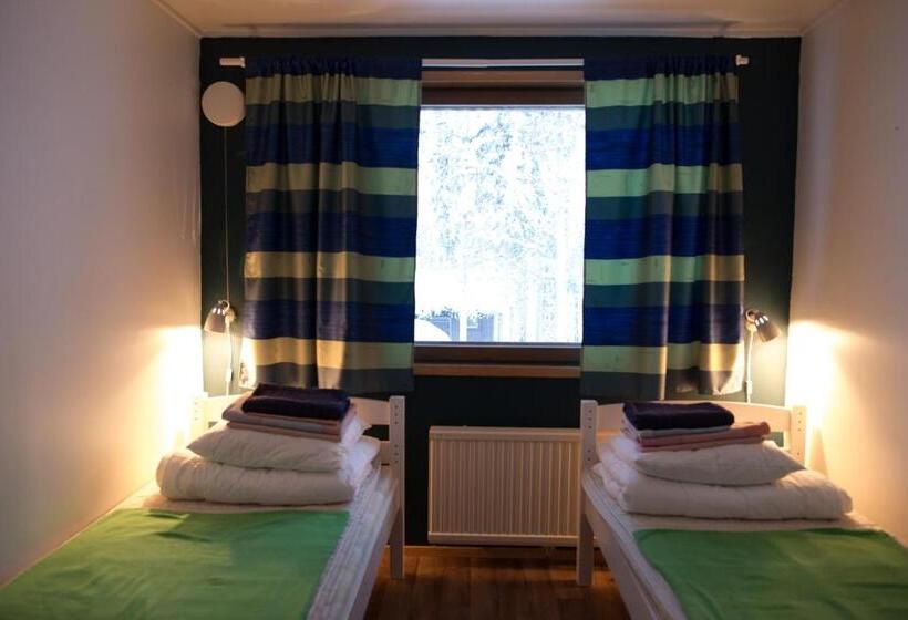 Кровать в Общей Комнате, Kuerkievari Kuerhostel