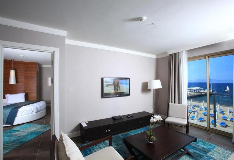 Люкс Superior Вид на Море, Sundance Suites