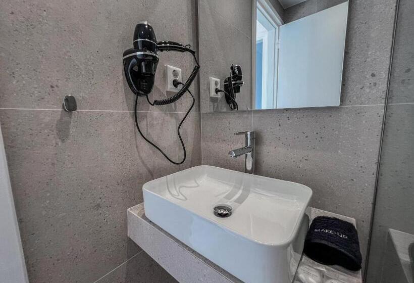 Номер Superior с Террасой, Yaleena Residences