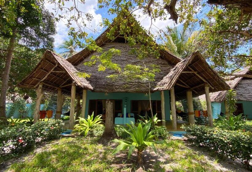 ویلای استاندارد با چشم‌انداز باغ, Butiama Beach Lodge